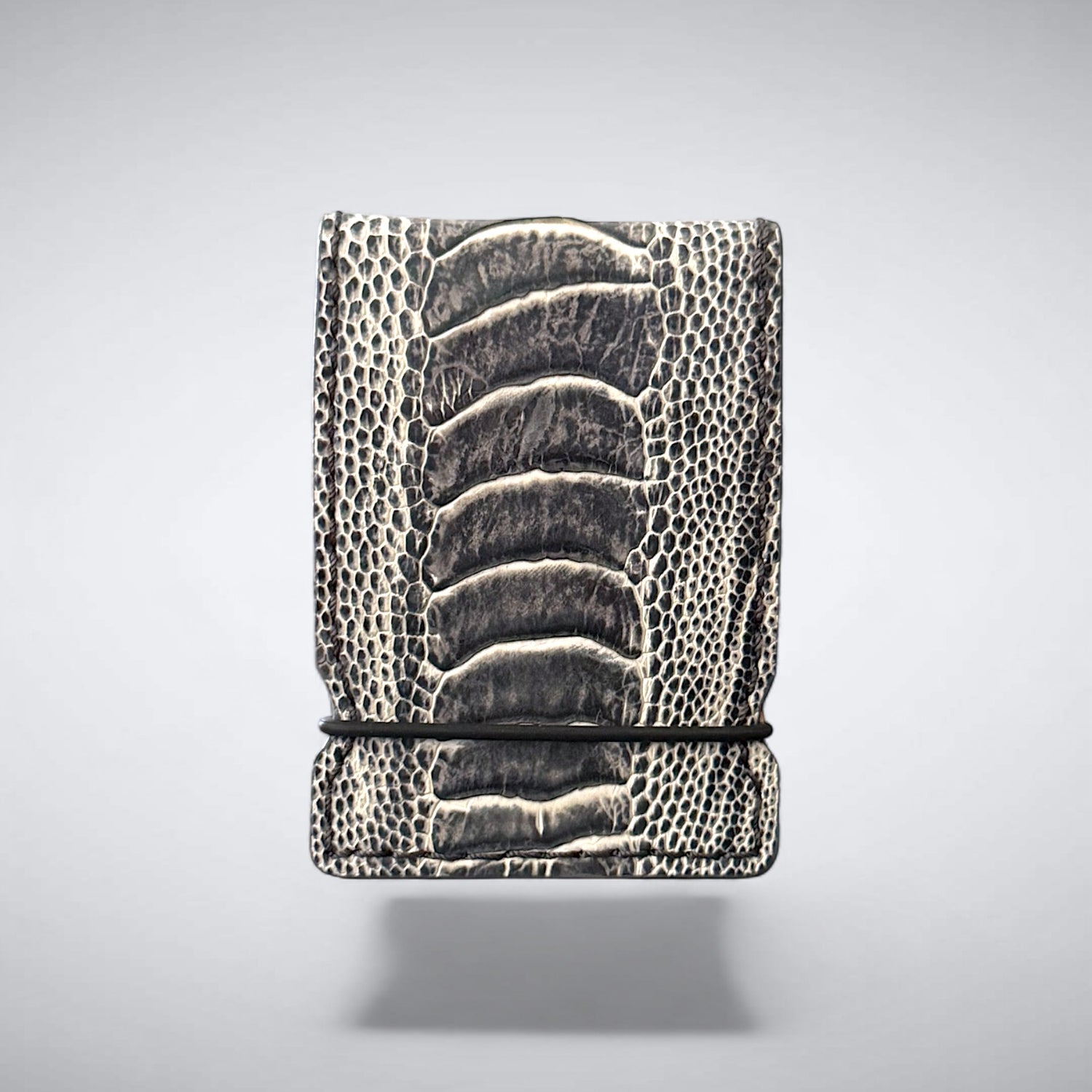 The Pebble Cash Cover — Two-Tone Light Grey & White Ostrich Shin