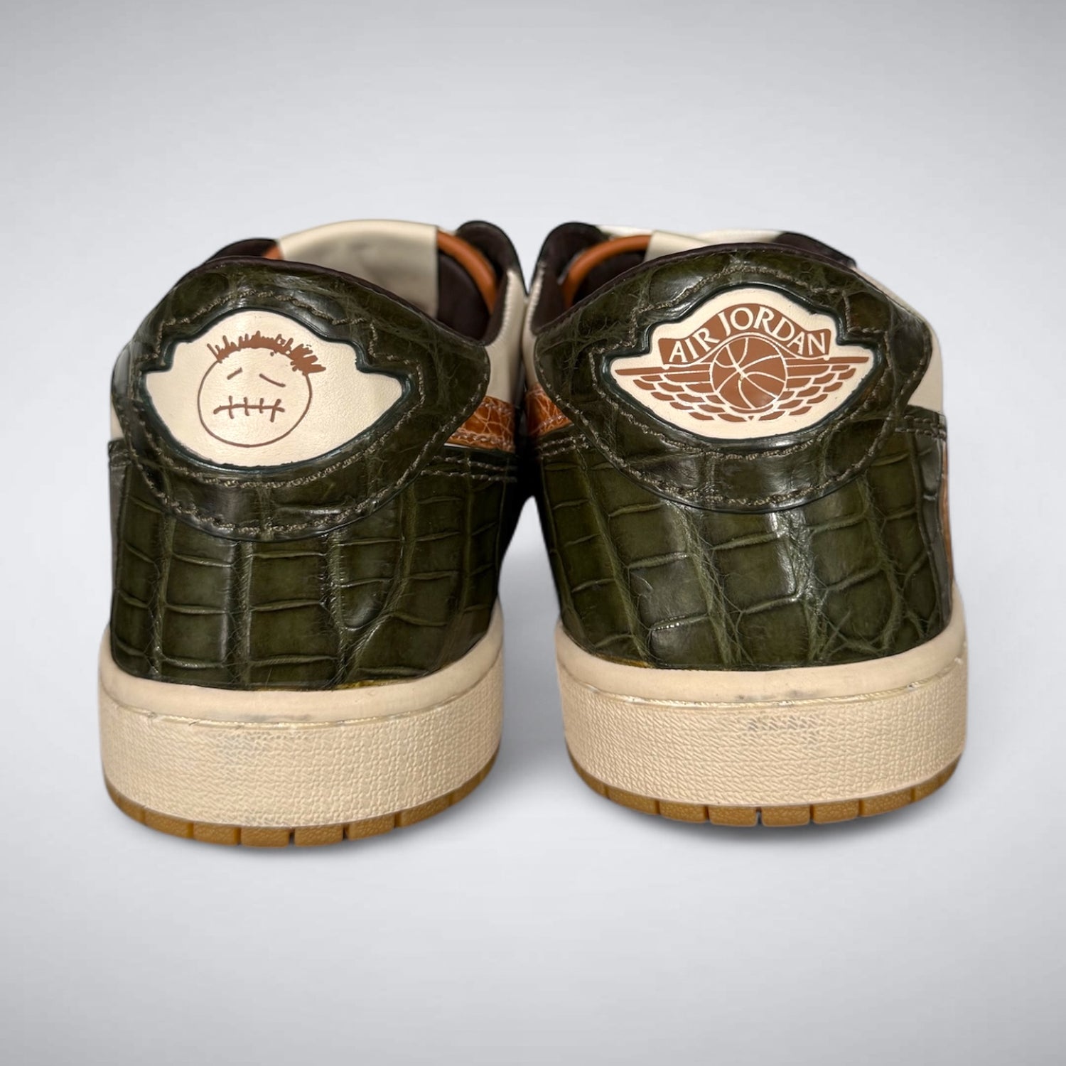 Air Jordon Low: Augusta Lux