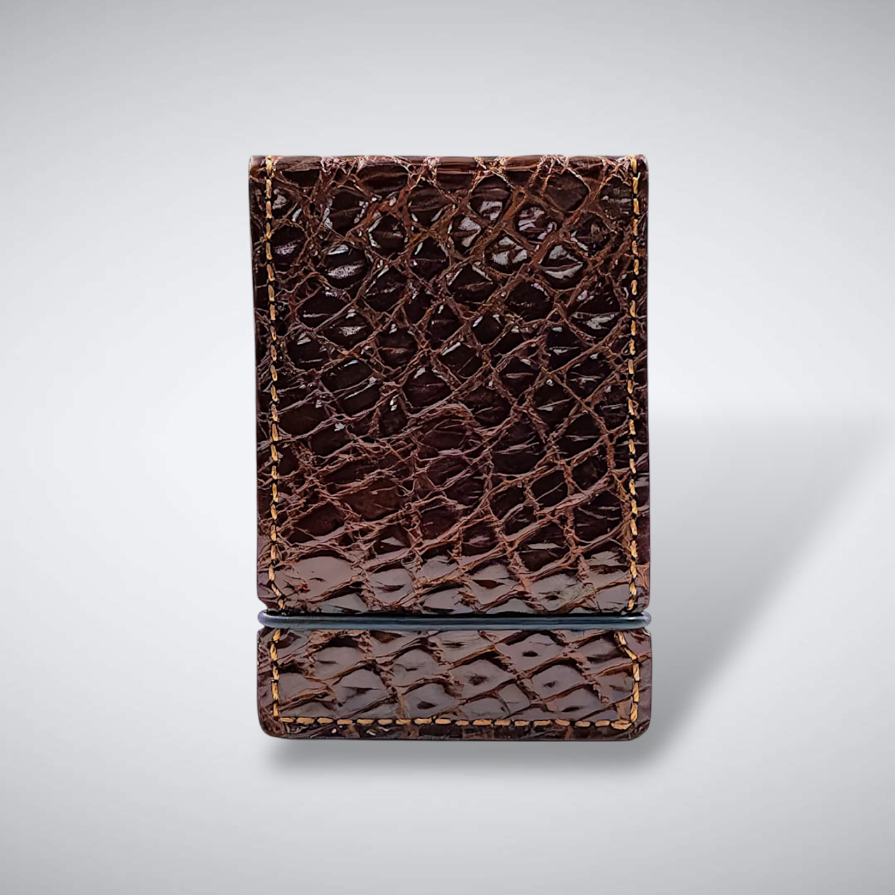 Alligator Cash Cover: Cognac Millennium