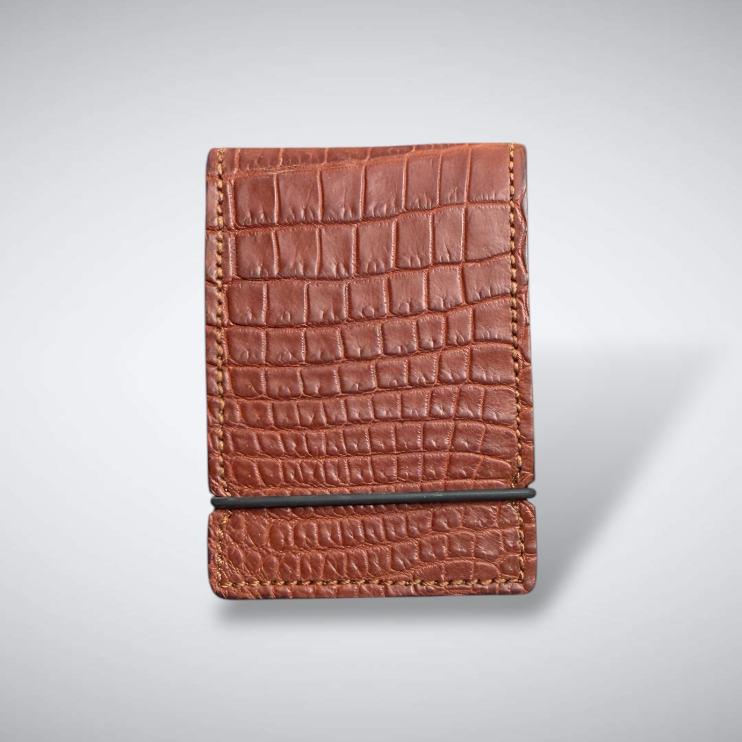Alligator Cash Cover: Cognac Club