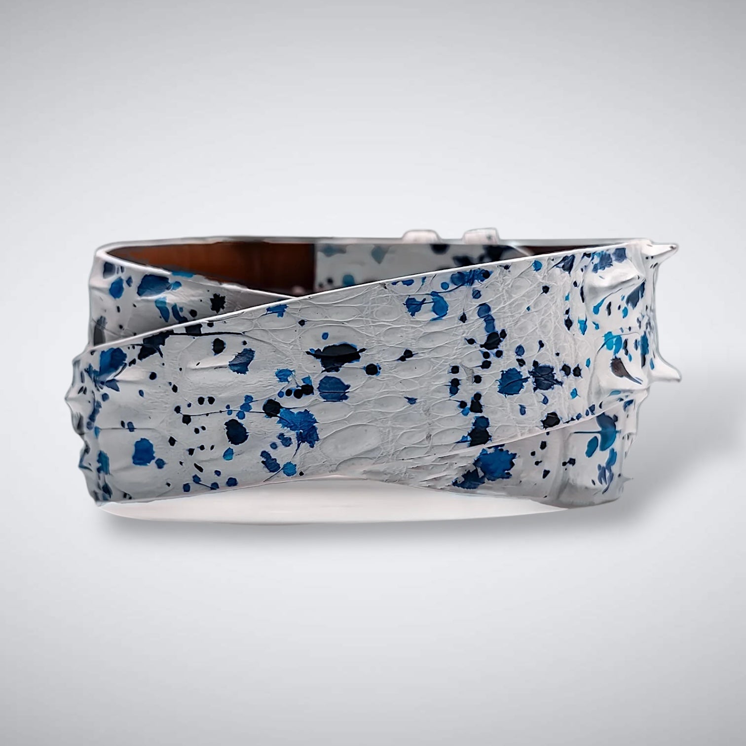 Saltwater Crocodile Belt: Good Vibrations