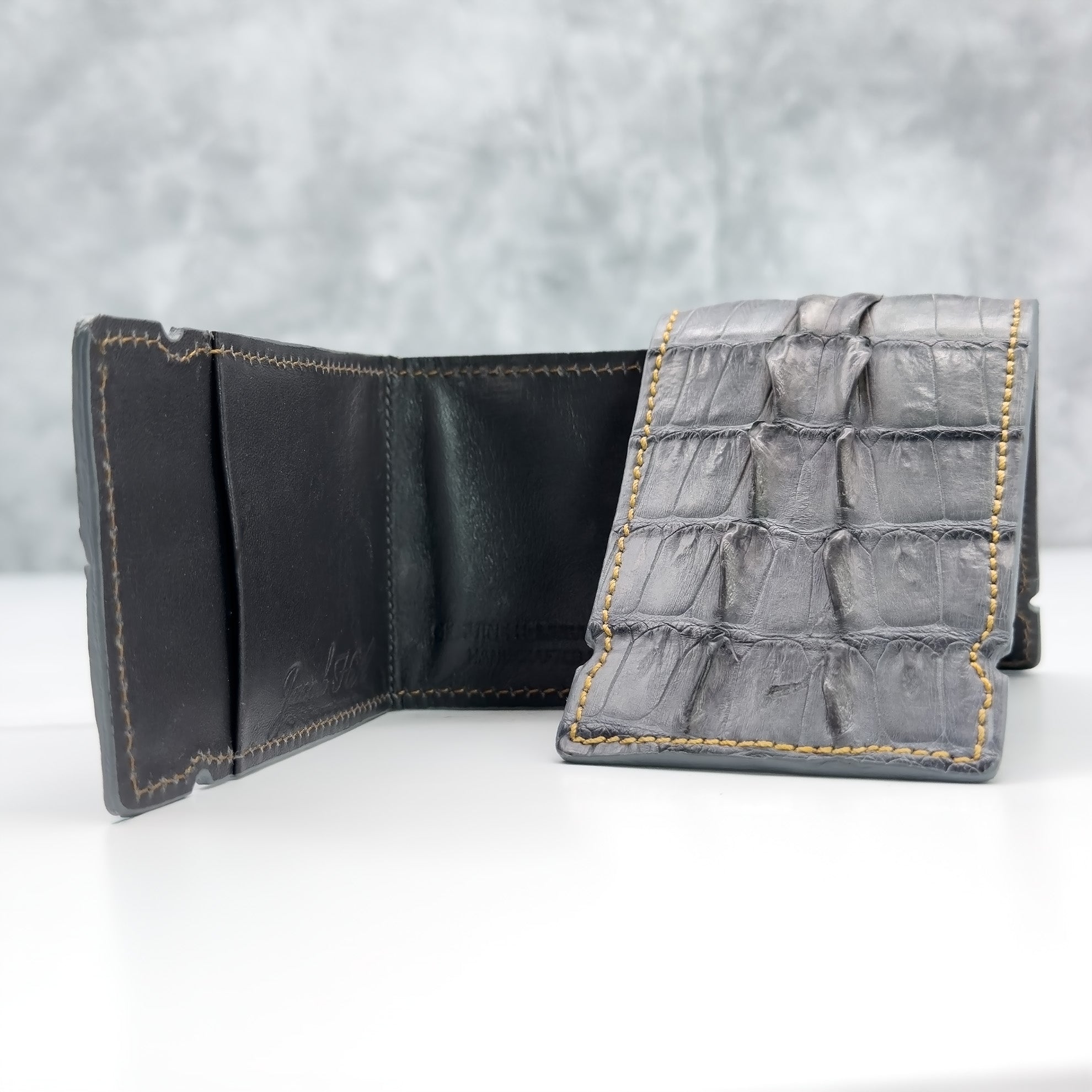 Matte Caiman Horn Back Cash Cover: Shadow Stone