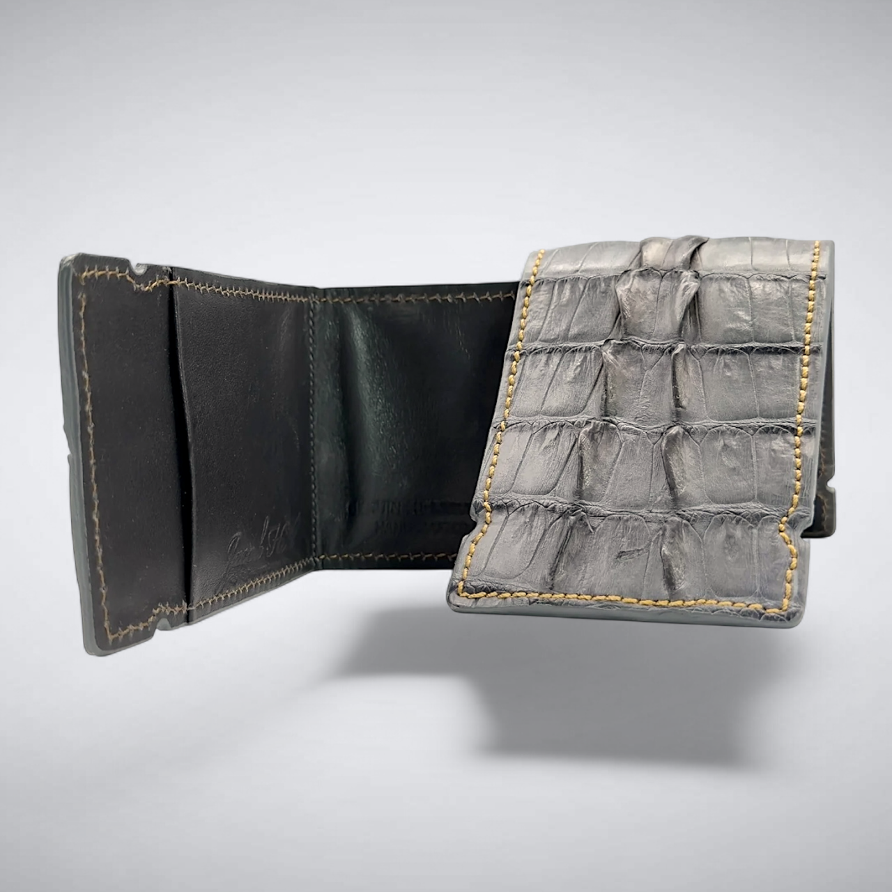 Matte Caiman Horn Back Cash Cover: Shadow Stone
