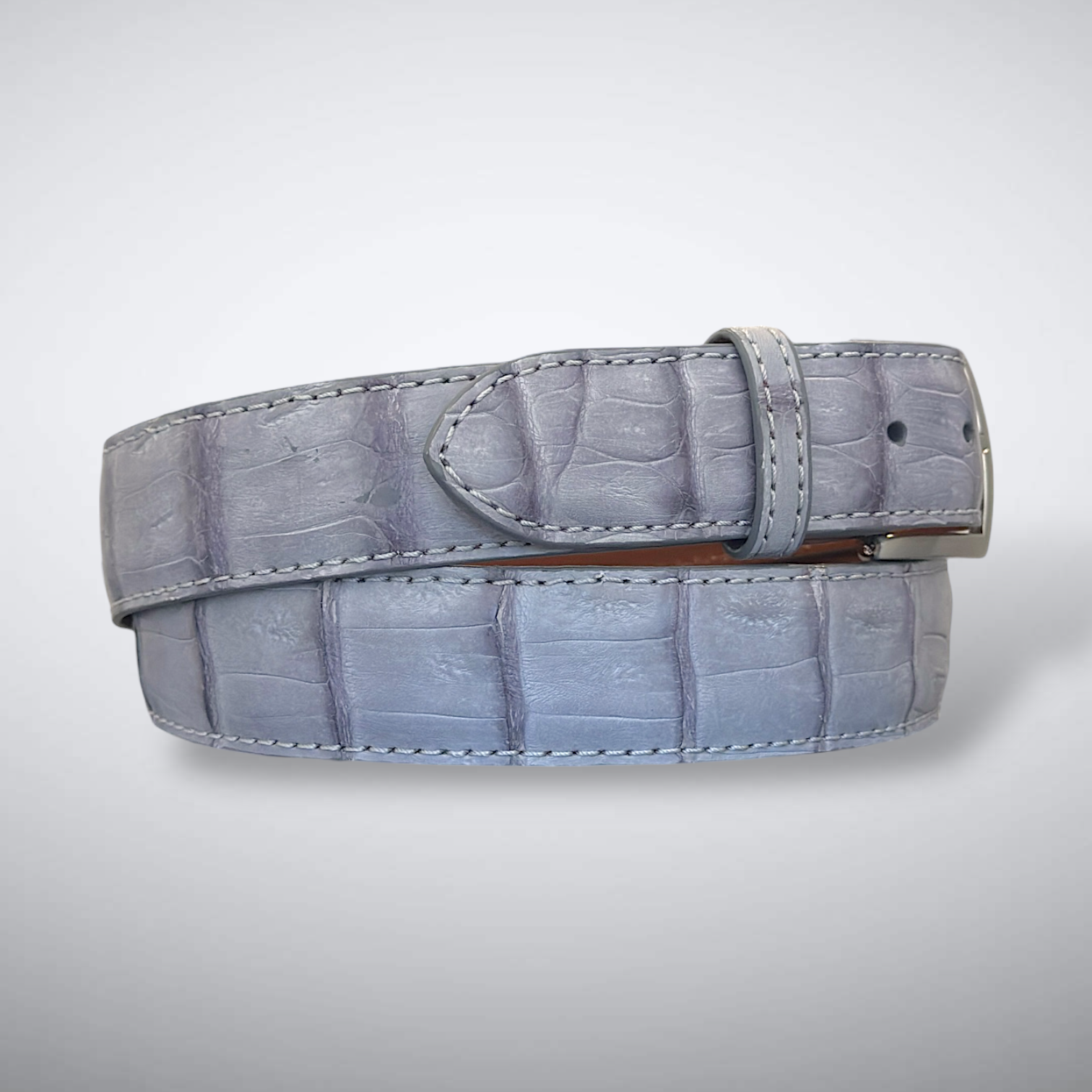 Matte Caiman Tail Belt – Marais (Light Grey / LT Grey Tonal Stitch)