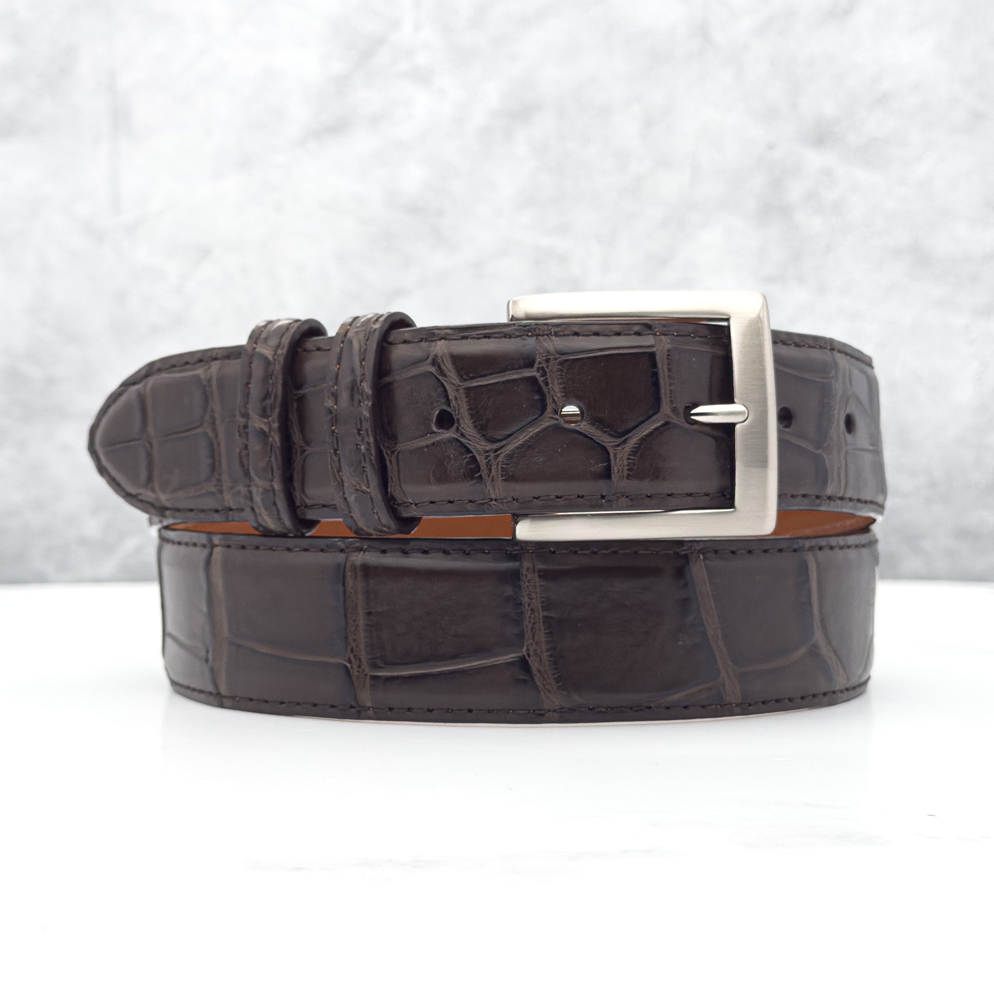 Matte Single-Piece American Alligator Belt: Nicotine