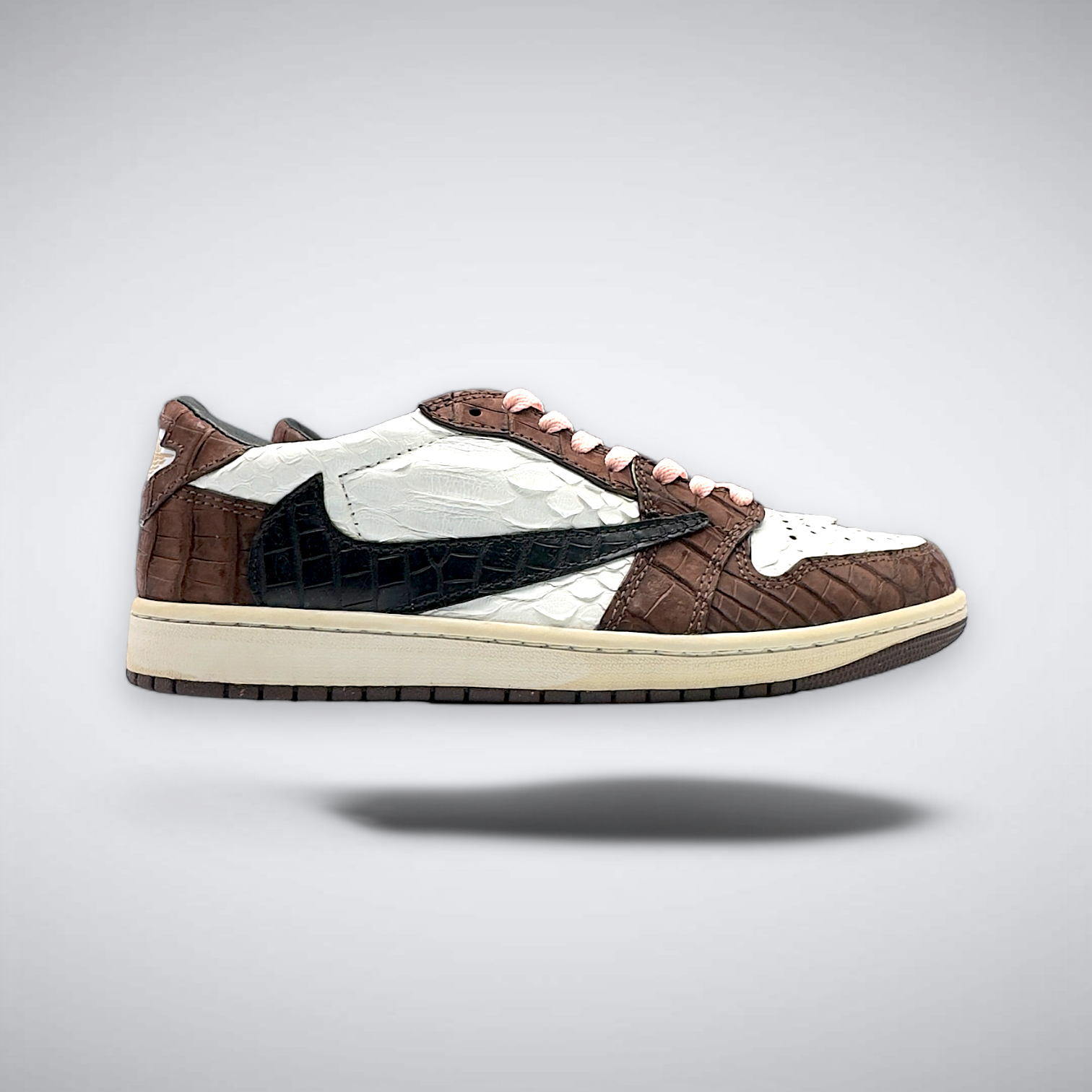 Air Jordon Golf: Scaly Greens