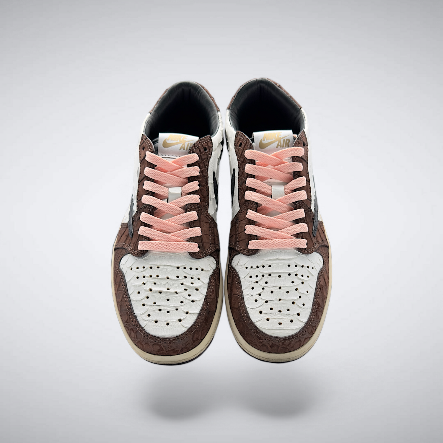 Air Jordon Golf: Scaly Greens