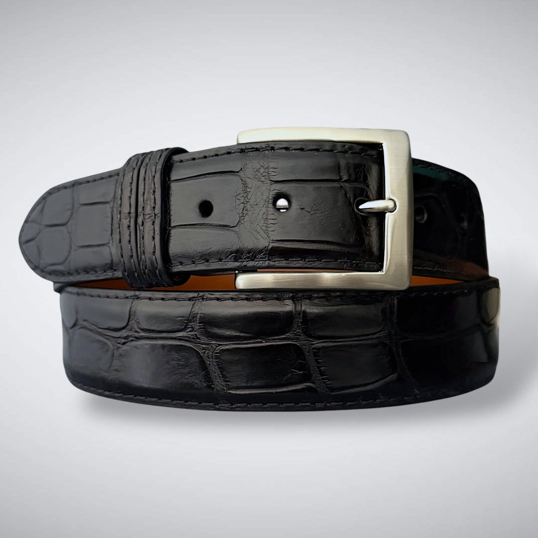 Matte Single-Piece American Alligator Belt: Black