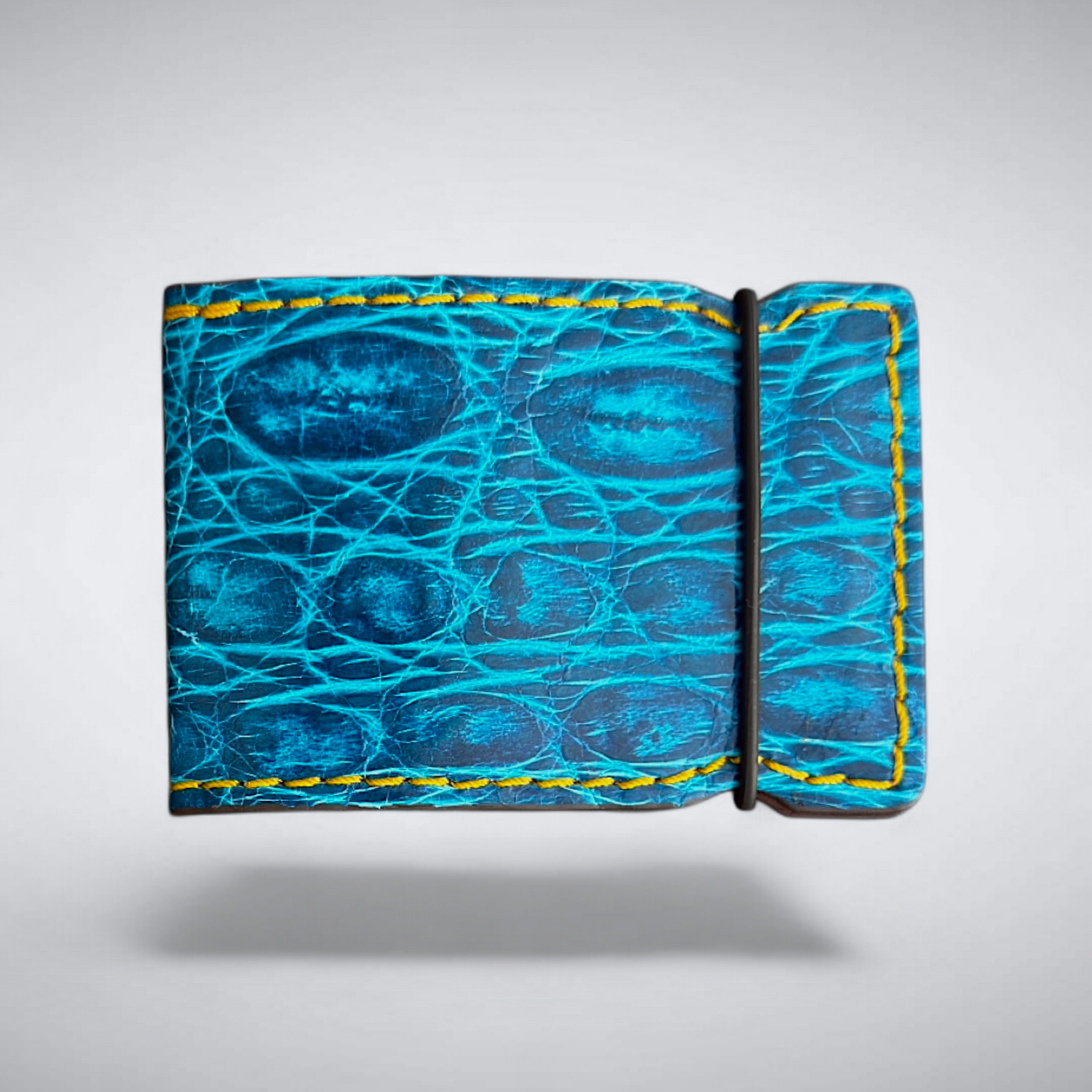 Biscayne Sandbar Cash Cover – Matte Crocodile with Light Yellow Stitch