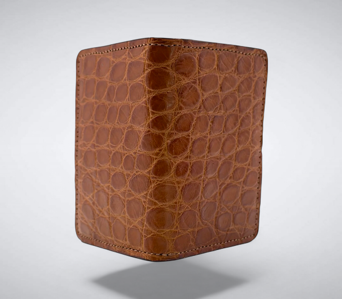 Matte Alligator Gaston Card Case: Cognac