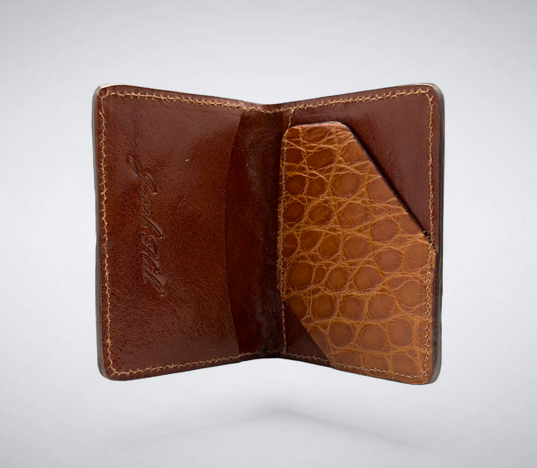 Matte Alligator Gaston Card Case: Cognac