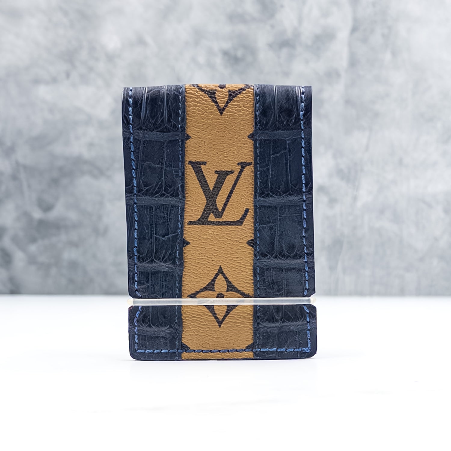 From Paris With Love Cash Cover: Tan Monogram And Navy Gator
