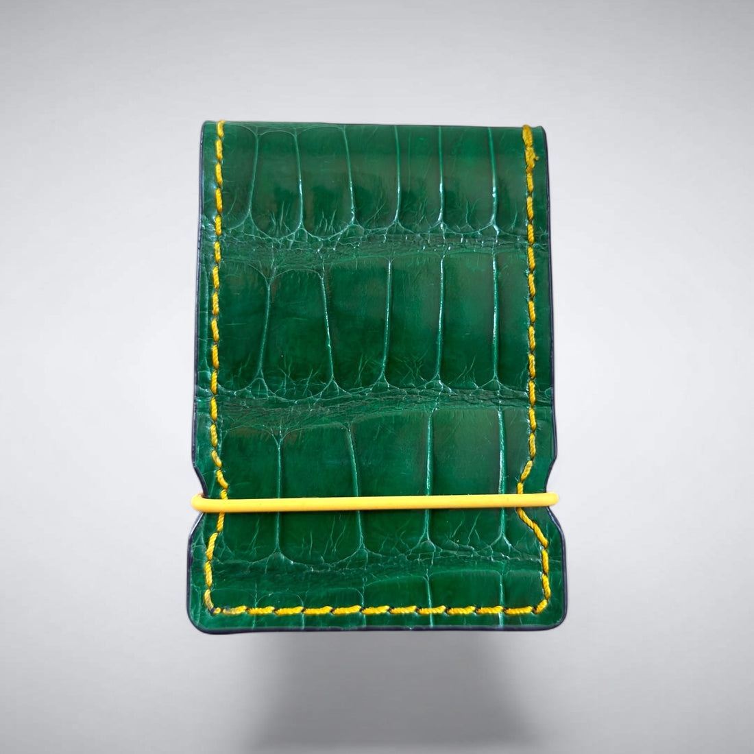 Rae’s Creek – Glazed Green Alligator Cash Cover / Yellow Stitch