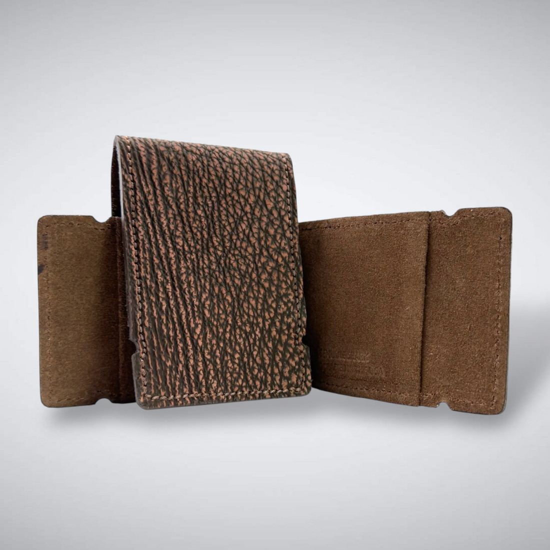 The Reef Cash Cover — Suede Brown Shark